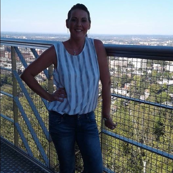 Meet your Posher, Amy - Picture 2 of 5